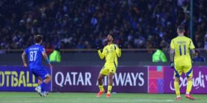 النصر يستدرج الاستقلال لحسم بطاقة العبور