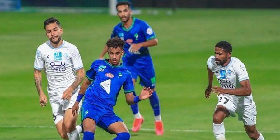 شاهد.. بث مباشر لمباراة الخلود والفتح في دوري روشن السعودي