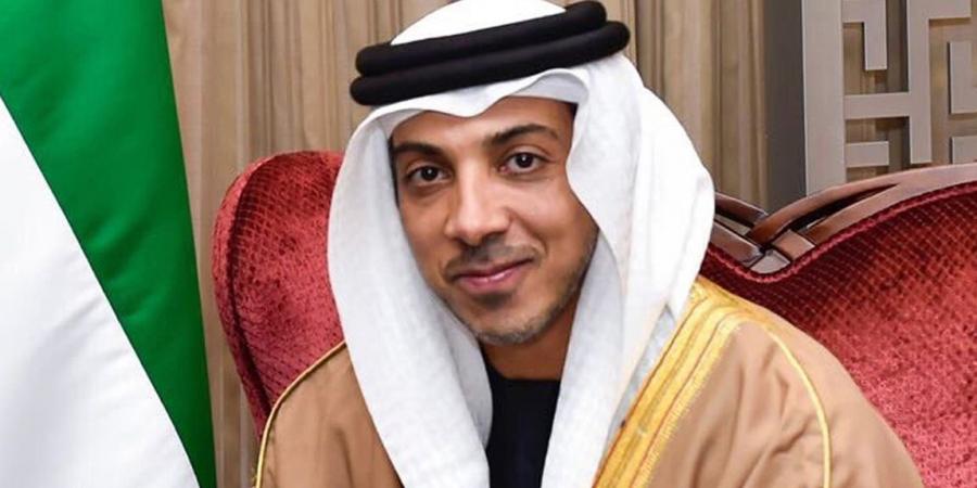 منصور بن زايد: الإمارات نموذج في تمكين المرأة لتحقق طموحاتها